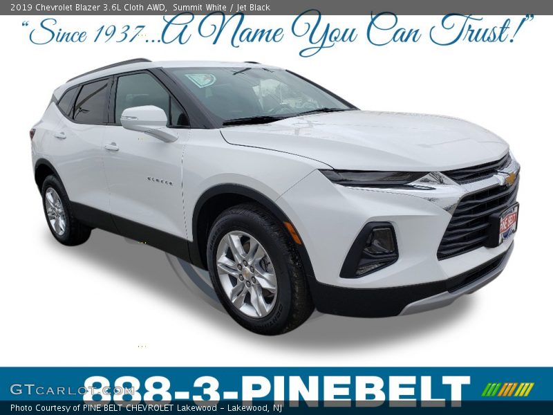 Summit White / Jet Black 2019 Chevrolet Blazer 3.6L Cloth AWD