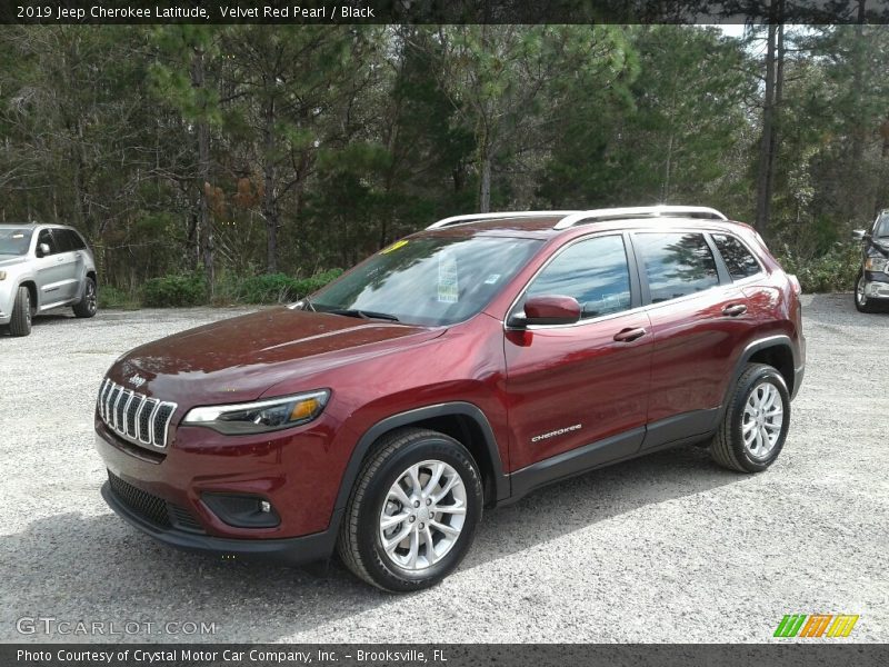 Velvet Red Pearl / Black 2019 Jeep Cherokee Latitude