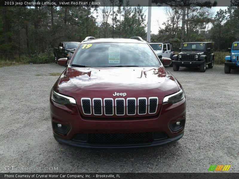 Velvet Red Pearl / Black 2019 Jeep Cherokee Latitude