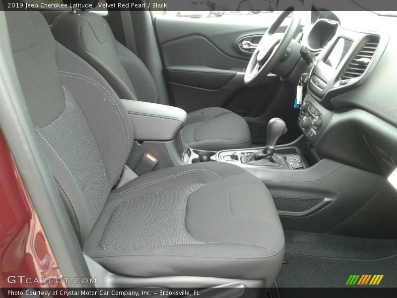 Velvet Red Pearl / Black 2019 Jeep Cherokee Latitude