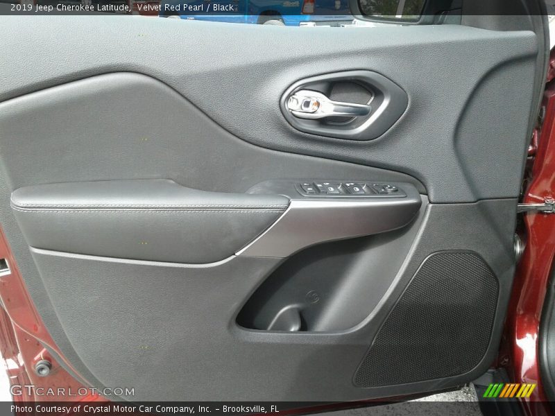 Velvet Red Pearl / Black 2019 Jeep Cherokee Latitude