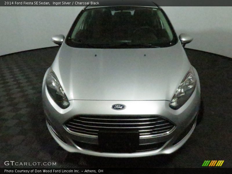 Ingot Silver / Charcoal Black 2014 Ford Fiesta SE Sedan