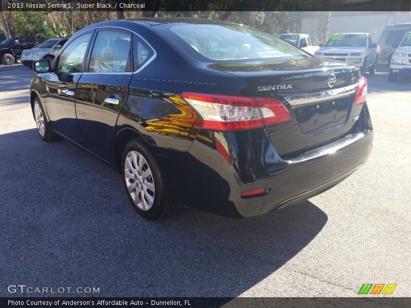 Super Black / Charcoal 2013 Nissan Sentra S