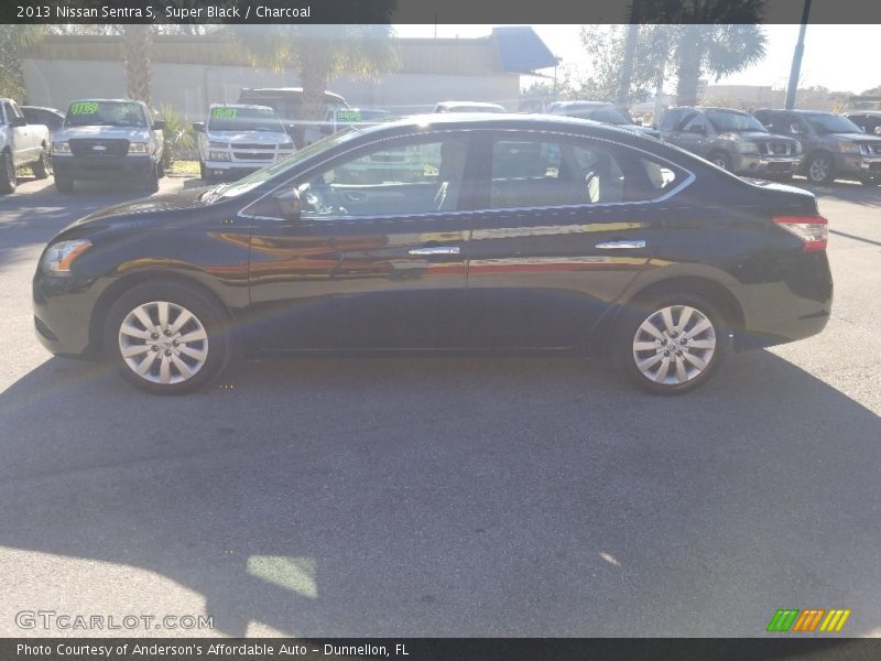 Super Black / Charcoal 2013 Nissan Sentra S
