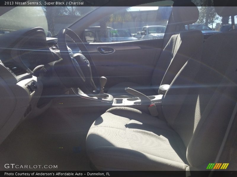 Super Black / Charcoal 2013 Nissan Sentra S