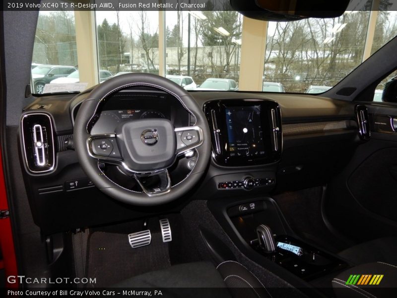 Fusion Red Metallic / Charcoal 2019 Volvo XC40 T5 R-Design AWD