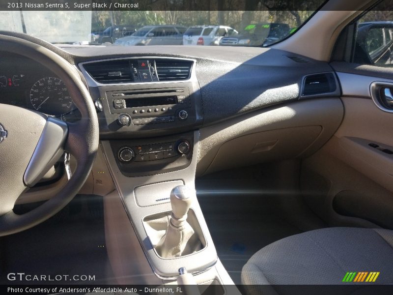 Super Black / Charcoal 2013 Nissan Sentra S