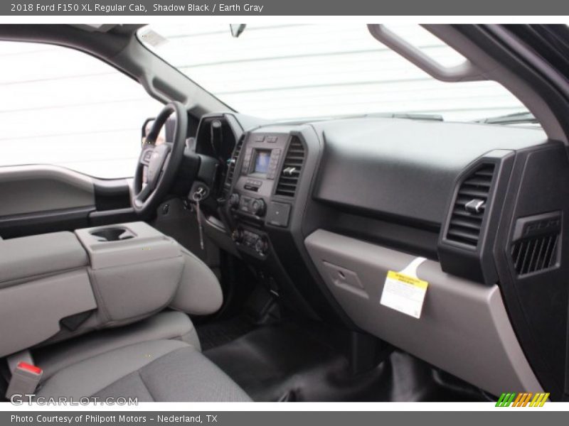 Shadow Black / Earth Gray 2018 Ford F150 XL Regular Cab
