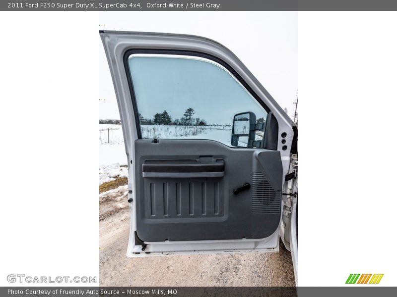 Oxford White / Steel Gray 2011 Ford F250 Super Duty XL SuperCab 4x4