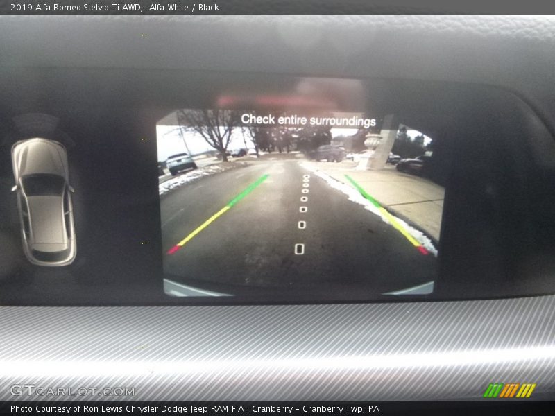 Alfa White / Black 2019 Alfa Romeo Stelvio Ti AWD