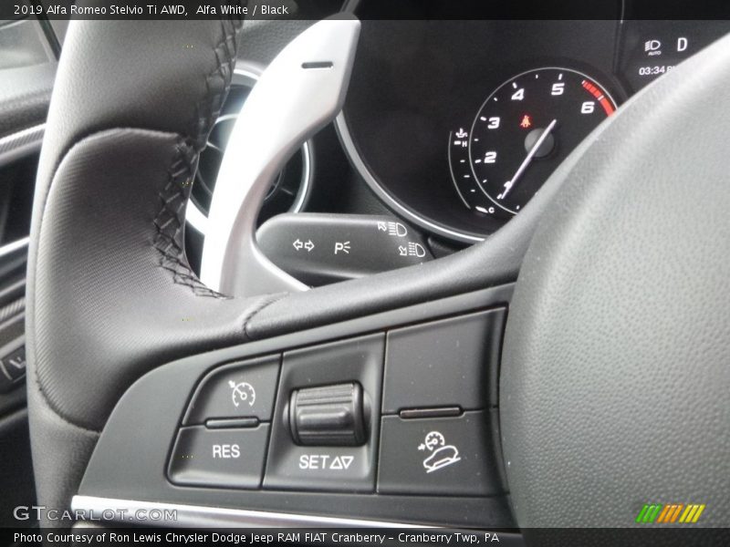 Alfa White / Black 2019 Alfa Romeo Stelvio Ti AWD