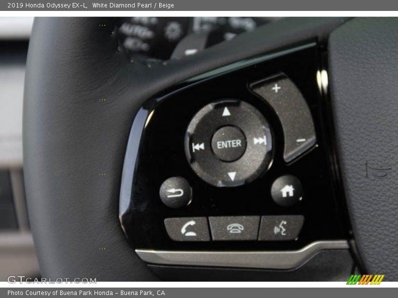 White Diamond Pearl / Beige 2019 Honda Odyssey EX-L