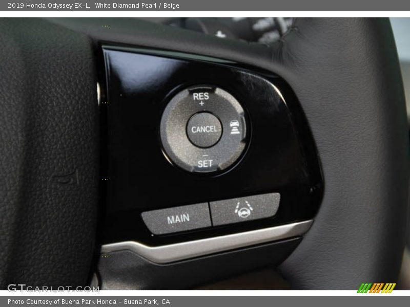 White Diamond Pearl / Beige 2019 Honda Odyssey EX-L