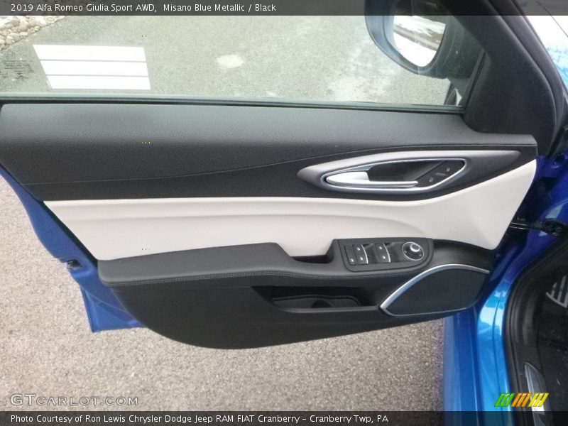Door Panel of 2019 Giulia Sport AWD