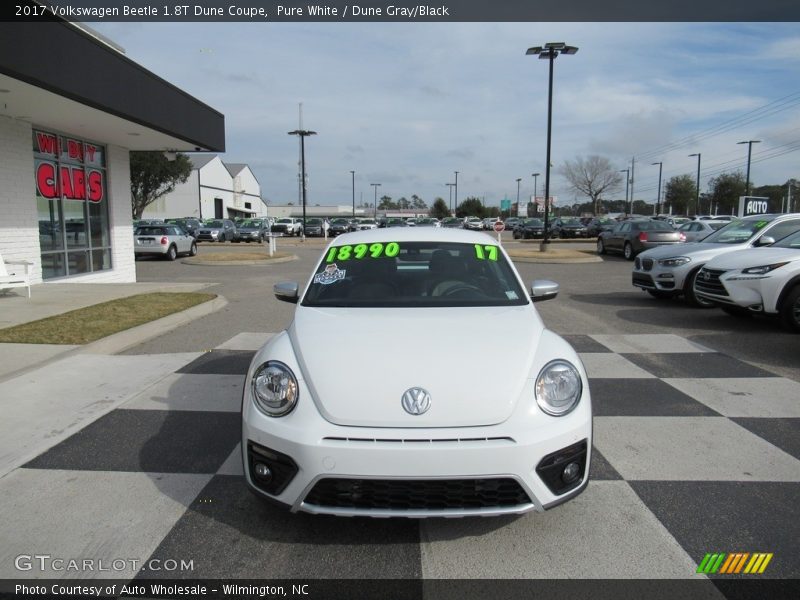 Pure White / Dune Gray/Black 2017 Volkswagen Beetle 1.8T Dune Coupe