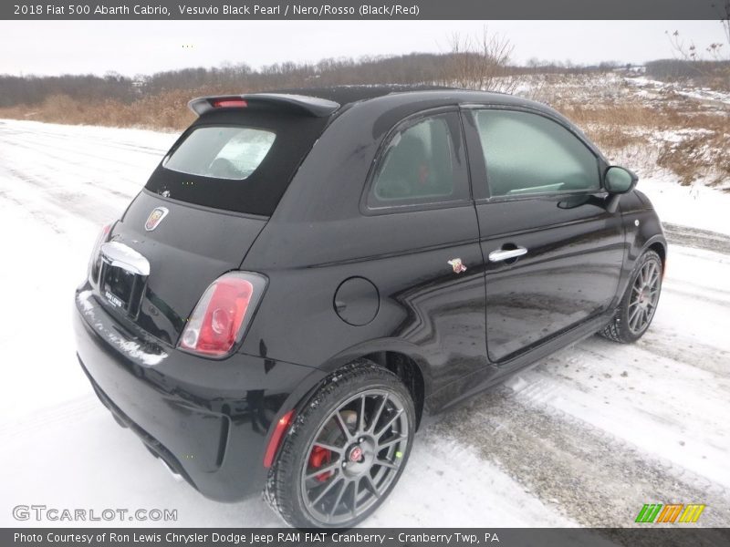 Vesuvio Black Pearl / Nero/Rosso (Black/Red) 2018 Fiat 500 Abarth Cabrio