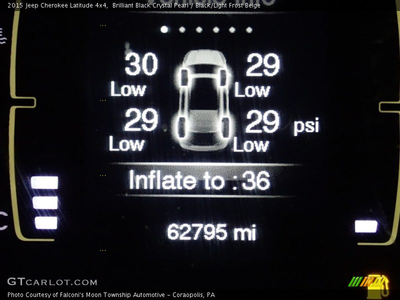 Brilliant Black Crystal Pearl / Black/Light Frost Beige 2015 Jeep Cherokee Latitude 4x4