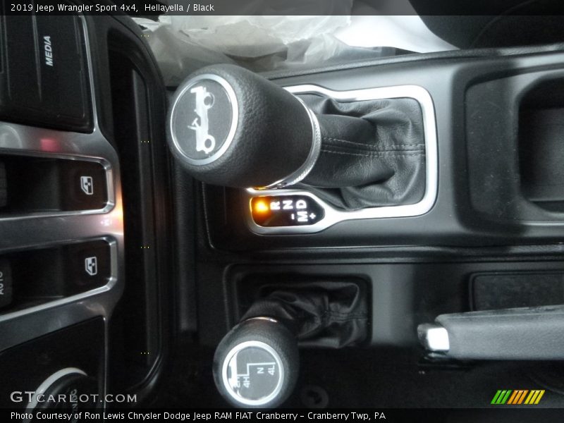  2019 Wrangler Sport 4x4 8 Speed Automatic Shifter