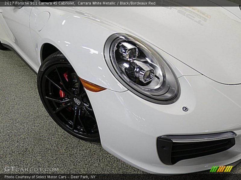 Carrara White Metallic / Black/Bordeaux Red 2017 Porsche 911 Carrera 4S Cabriolet