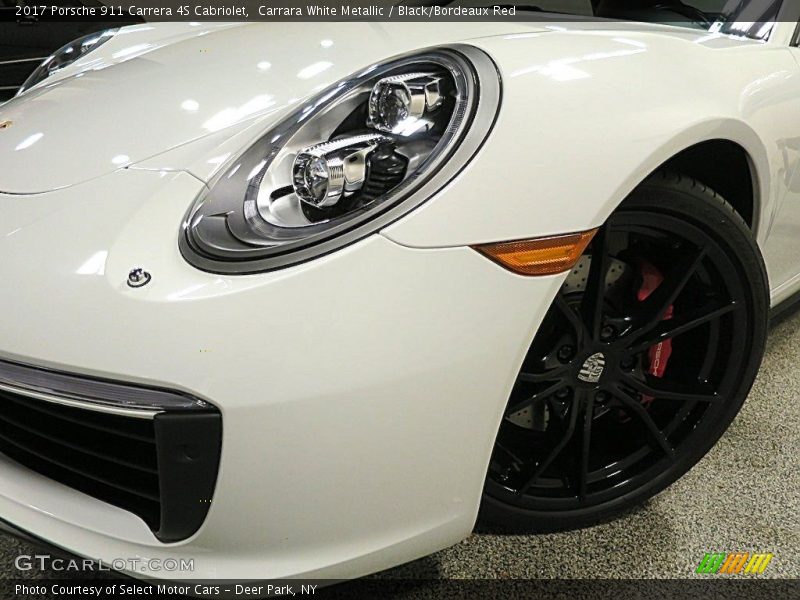 Carrara White Metallic / Black/Bordeaux Red 2017 Porsche 911 Carrera 4S Cabriolet