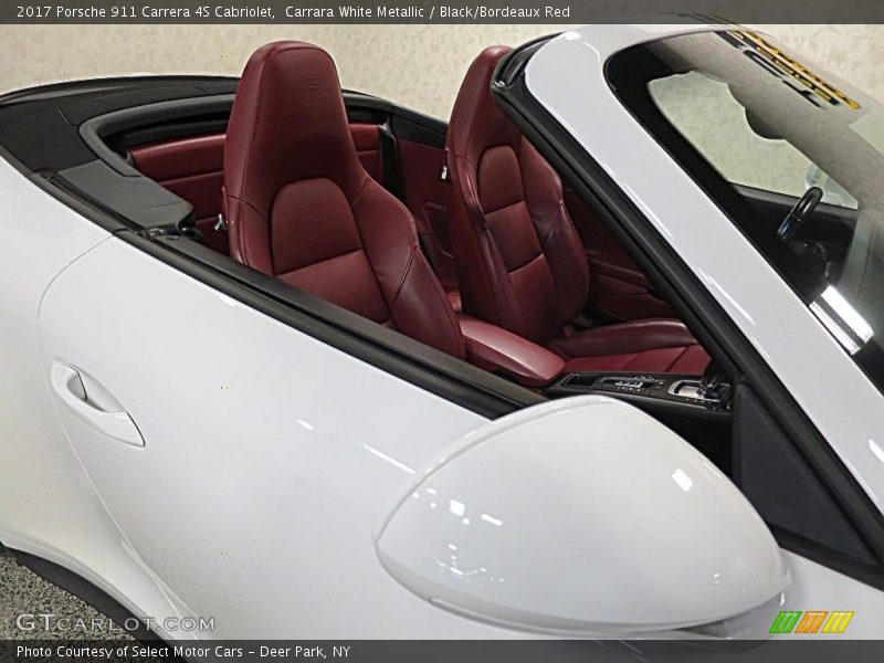 Carrara White Metallic / Black/Bordeaux Red 2017 Porsche 911 Carrera 4S Cabriolet