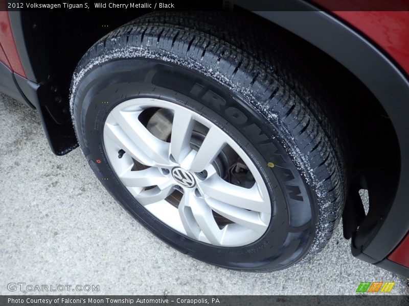 Wild Cherry Metallic / Black 2012 Volkswagen Tiguan S