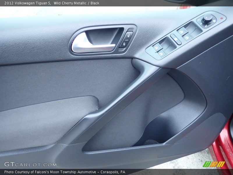 Wild Cherry Metallic / Black 2012 Volkswagen Tiguan S