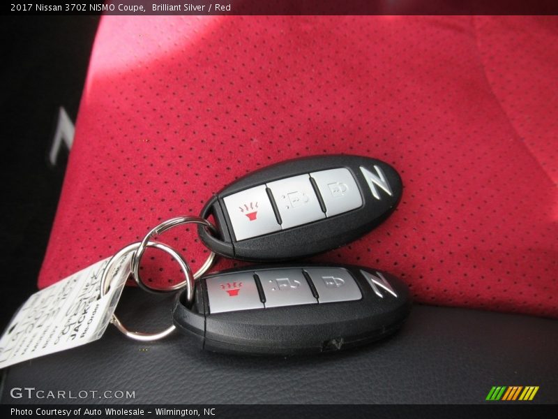 Keys of 2017 370Z NISMO Coupe