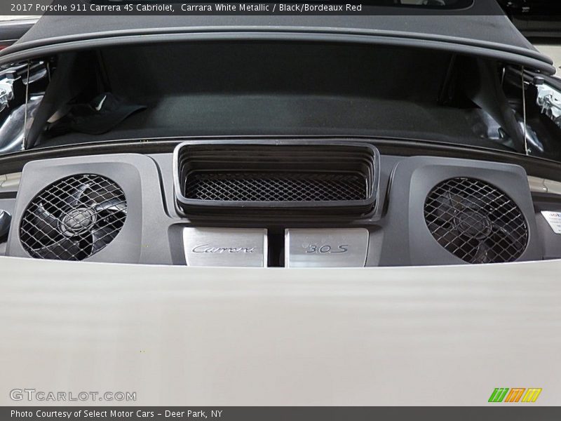 Carrara White Metallic / Black/Bordeaux Red 2017 Porsche 911 Carrera 4S Cabriolet