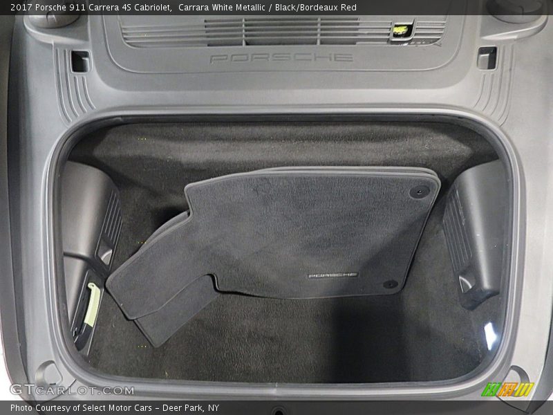 Carrara White Metallic / Black/Bordeaux Red 2017 Porsche 911 Carrera 4S Cabriolet
