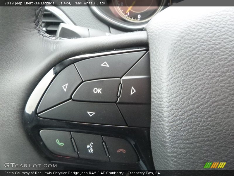 Pearl White / Black 2019 Jeep Cherokee Latitude Plus 4x4