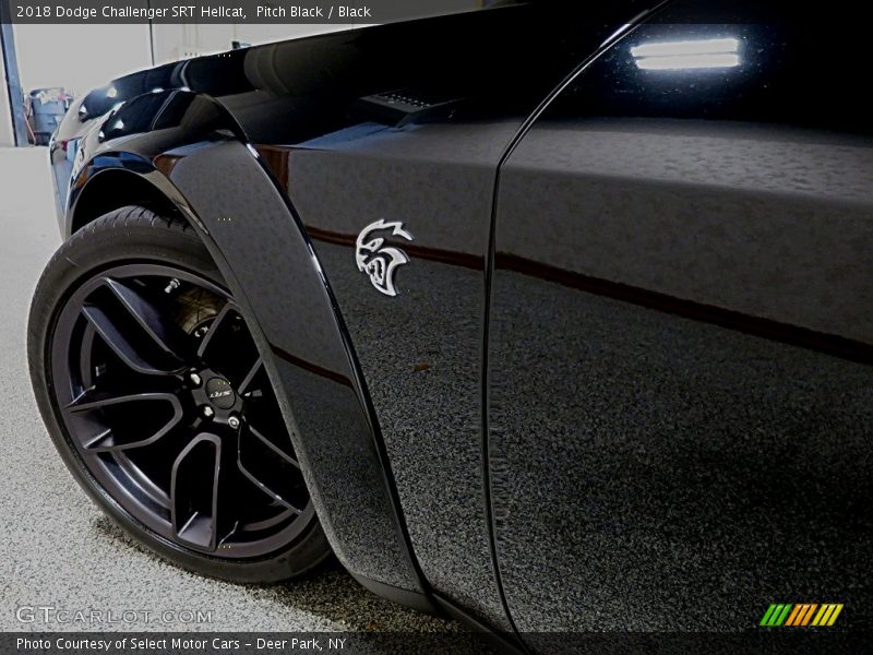 Pitch Black / Black 2018 Dodge Challenger SRT Hellcat