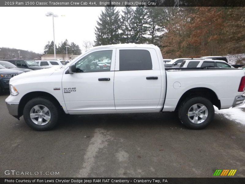 Bright White / Black/Diesel Gray 2019 Ram 1500 Classic Tradesman Crew Cab 4x4