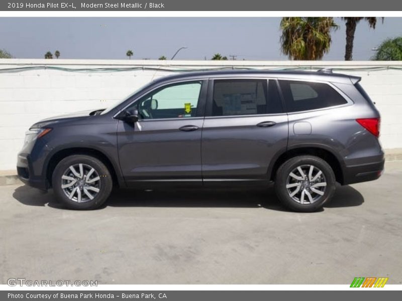 Modern Steel Metallic / Black 2019 Honda Pilot EX-L