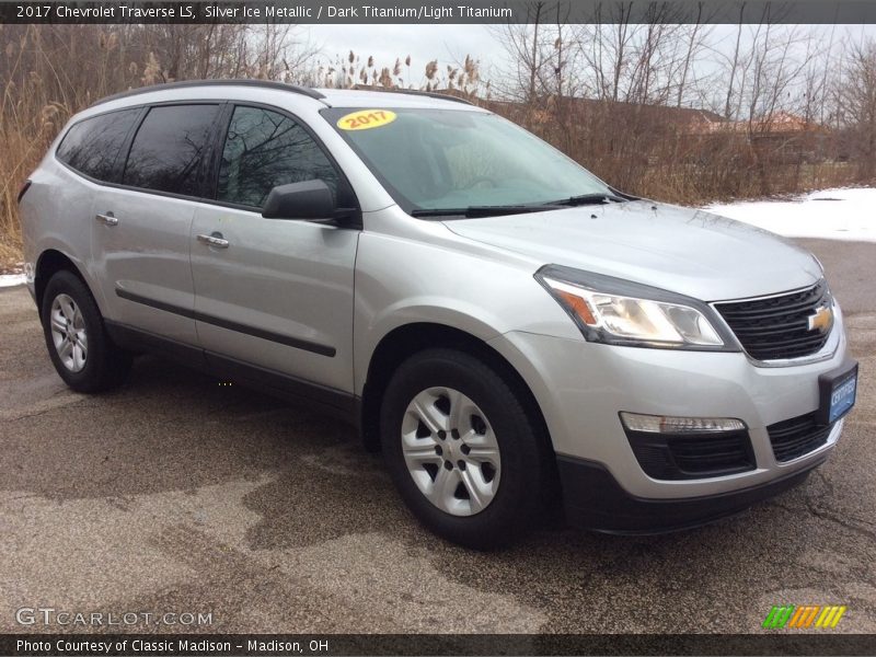 Silver Ice Metallic / Dark Titanium/Light Titanium 2017 Chevrolet Traverse LS