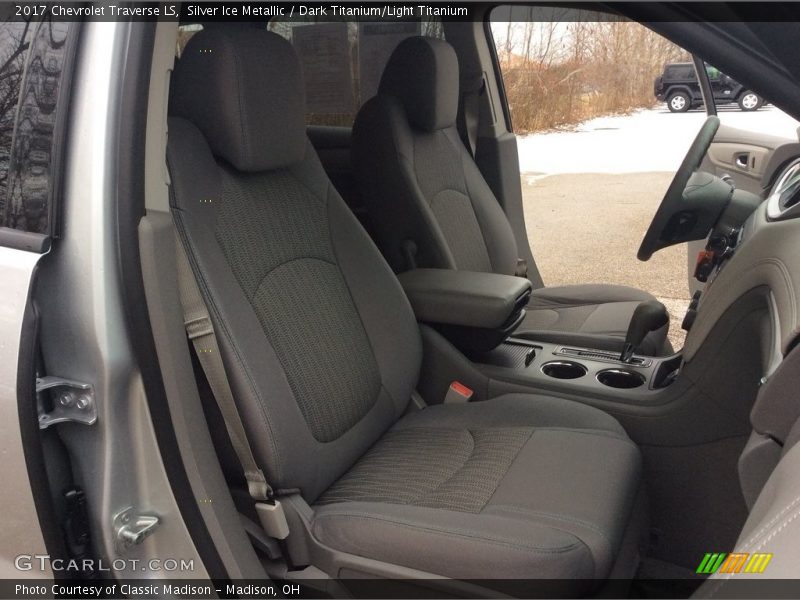 Silver Ice Metallic / Dark Titanium/Light Titanium 2017 Chevrolet Traverse LS