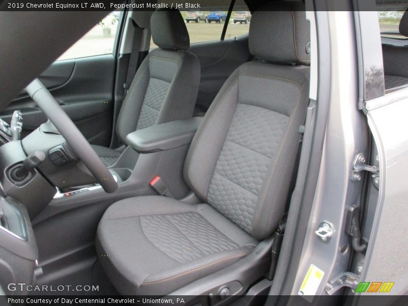Pepperdust Metallic / Jet Black 2019 Chevrolet Equinox LT AWD