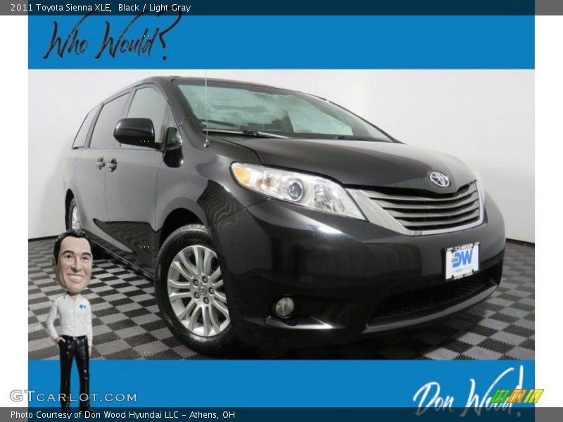 Black / Light Gray 2011 Toyota Sienna XLE