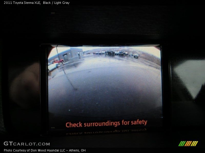 Black / Light Gray 2011 Toyota Sienna XLE