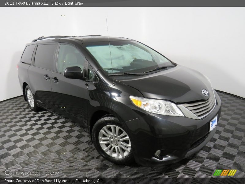 Black / Light Gray 2011 Toyota Sienna XLE