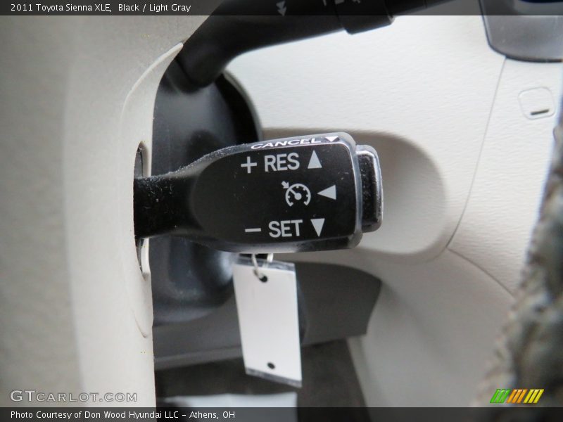 Black / Light Gray 2011 Toyota Sienna XLE