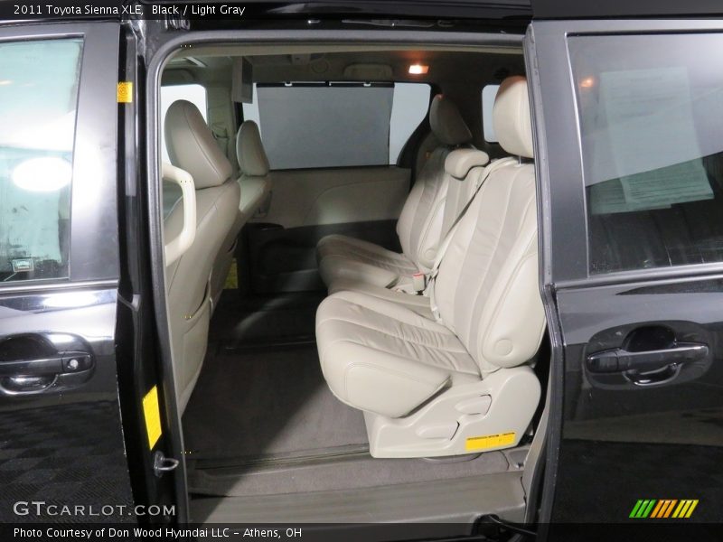 Black / Light Gray 2011 Toyota Sienna XLE