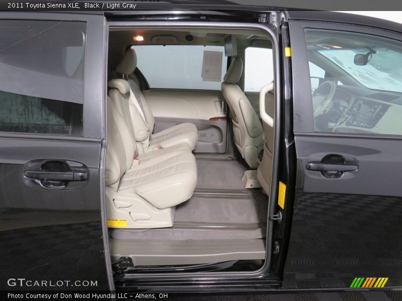 Black / Light Gray 2011 Toyota Sienna XLE