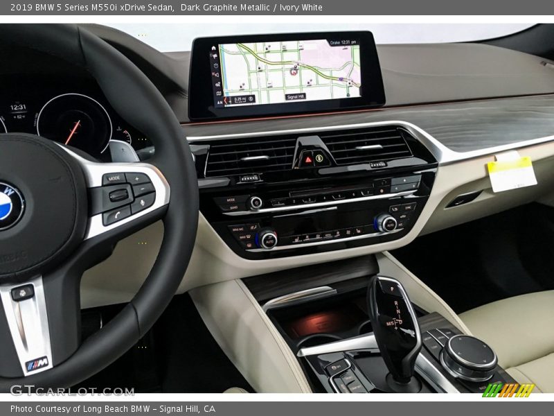 Dashboard of 2019 5 Series M550i xDrive Sedan