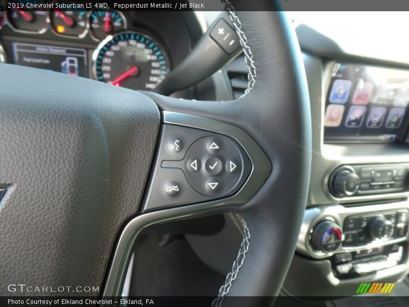 Pepperdust Metallic / Jet Black 2019 Chevrolet Suburban LS 4WD