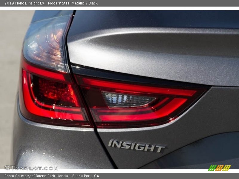 Modern Steel Metallic / Black 2019 Honda Insight EX