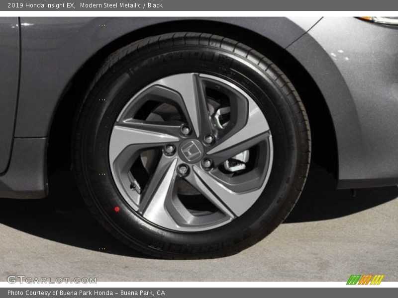 Modern Steel Metallic / Black 2019 Honda Insight EX