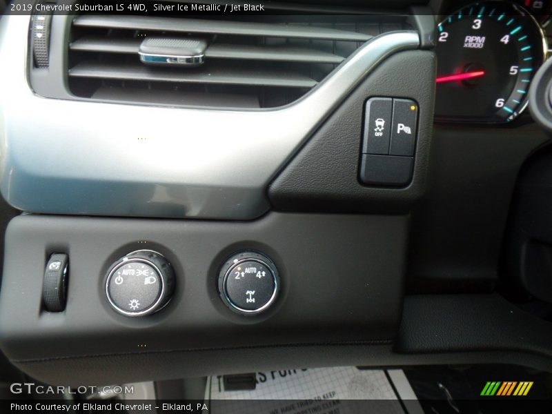 Silver Ice Metallic / Jet Black 2019 Chevrolet Suburban LS 4WD