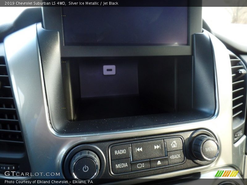 Silver Ice Metallic / Jet Black 2019 Chevrolet Suburban LS 4WD