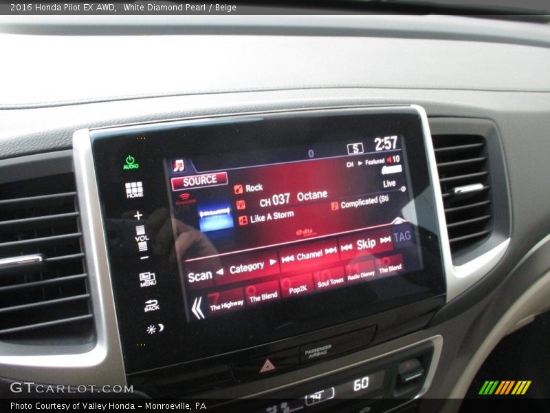White Diamond Pearl / Beige 2016 Honda Pilot EX AWD